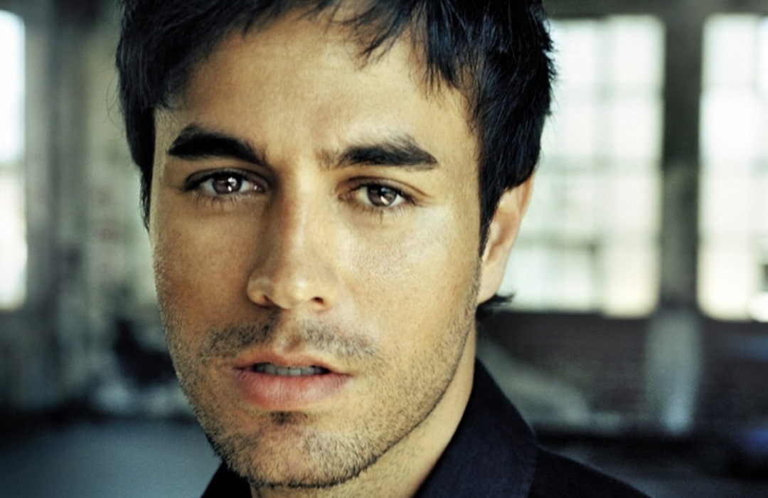 enrique iglesias-1551190237.jpg
